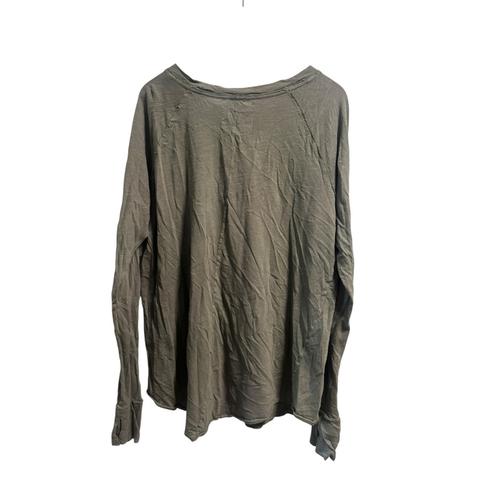 We The Free Free People Olive Long Sleeve Tee Size M Boho Raw Seam Top - Picture 2 of 3